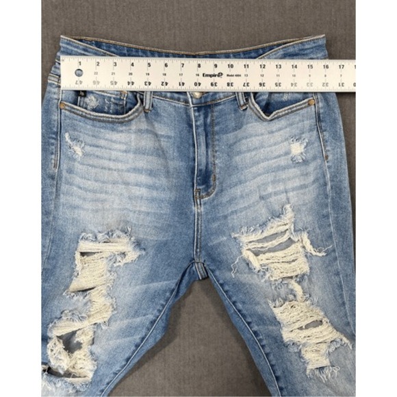Judy Blue Boyfriend Fit Distressed Jeans Womens 11  30 Light‎ Wash Casual Grunge - Picture 7 of 10